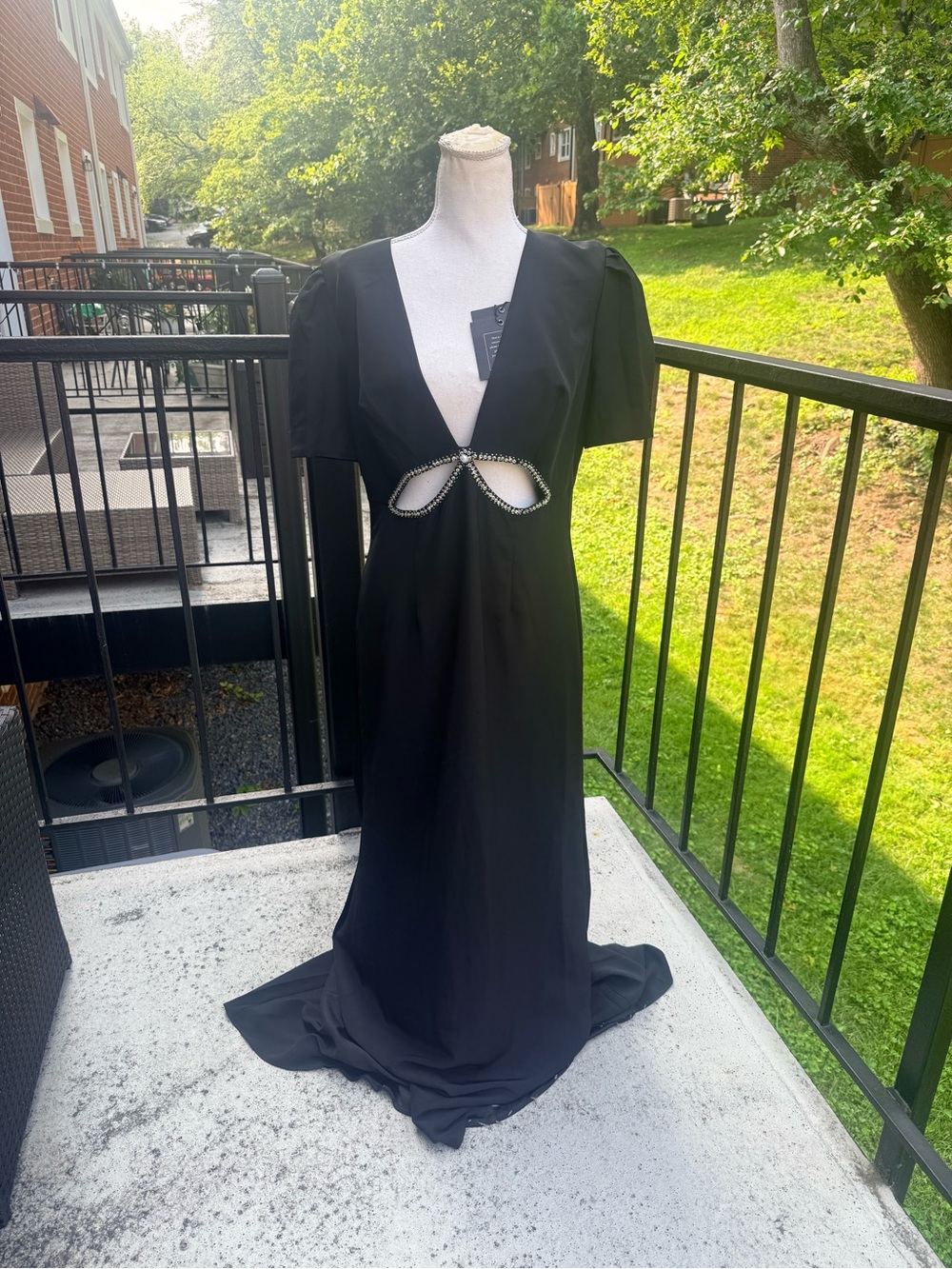 Mac Duggal Puff Sleeve Embellished Cutout Evening Gown Size 10 - Picture 2 of 11